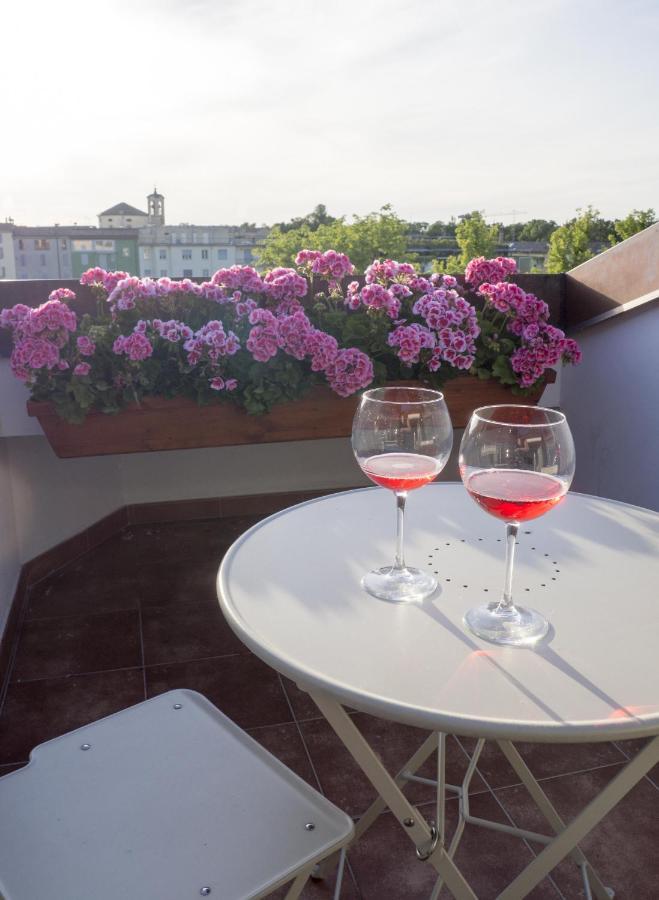 Suite Sul Fiume Parma Exteriör bild